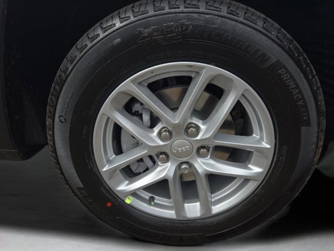 New 2025 Jeep Grand Cherokee Laredo image 31