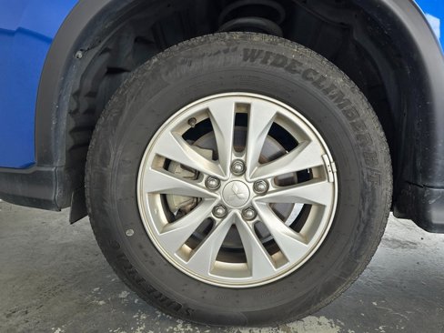 Used 2023 Mitsubishi Outlander Sport ES image 14