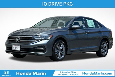 Used 2024 Volkswagen Jetta SE image 9