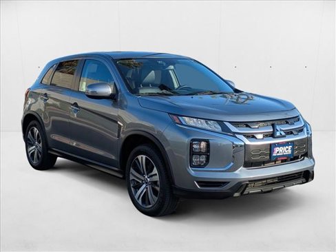 Used 2022 Mitsubishi Outlander Sport SE image 3
