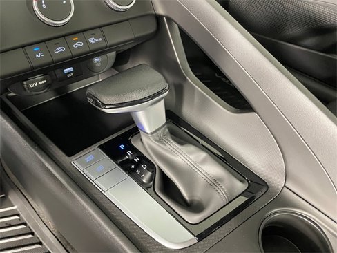 New 2025 Hyundai Elantra SE image 7