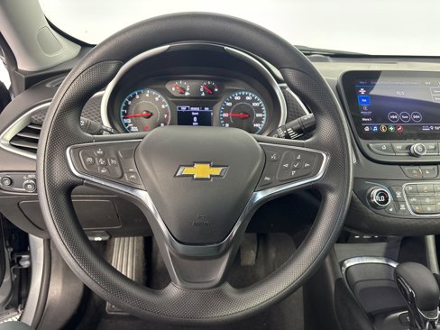 Used 2025 Chevrolet Malibu LT image 17