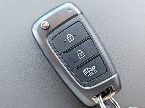 Certified 2020 Hyundai Santa Fe SE image 29