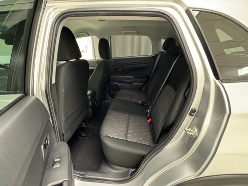 Used 2023 Mitsubishi Outlander Sport AWD image 12