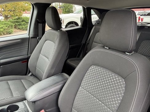 Used 2024 Ford Escape Active image 12