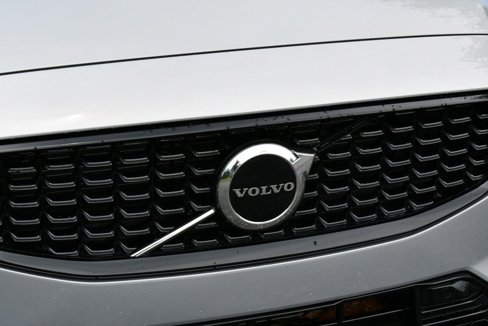 Used 2024 Volvo S60 B5 Core w/ Climate Package image 38