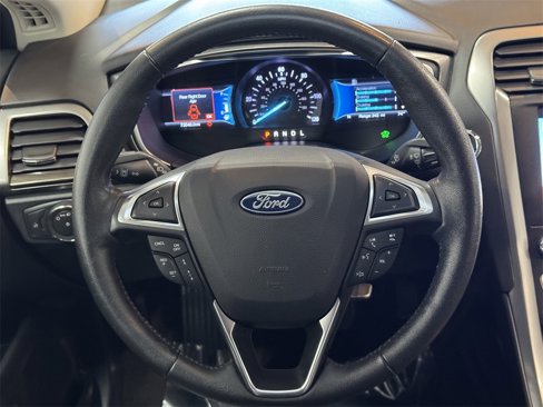 Used 2019 Ford Fusion SEL image 33
