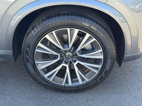 Used 2020 Volvo XC90 T6 Momentum w/ Protection Package image 6
