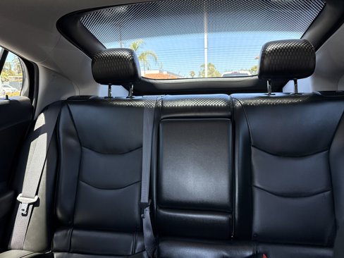 Used 2016 Chevrolet Volt Premier w/ Driver Confidence Package image 16