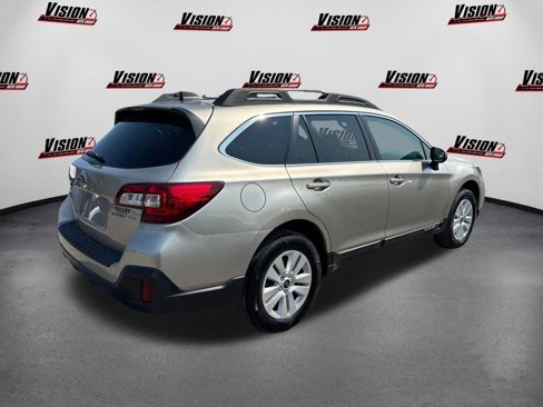 Used 2019 Subaru Outback 2.5i Premium image 5