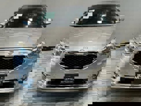 Used 2014 Kia Cadenza Premium w/ Luxury Package image 3