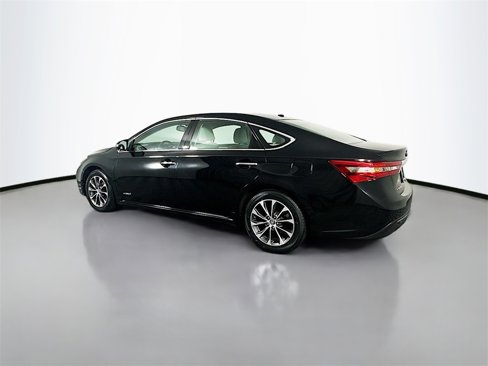 Used 2016 Toyota Avalon Limited image 8