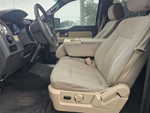 Used 2012 Ford F150 XLT w/ XLT Chrome Pkg image 5