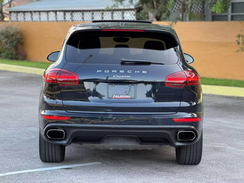 Used 2016 Porsche Cayenne image 7