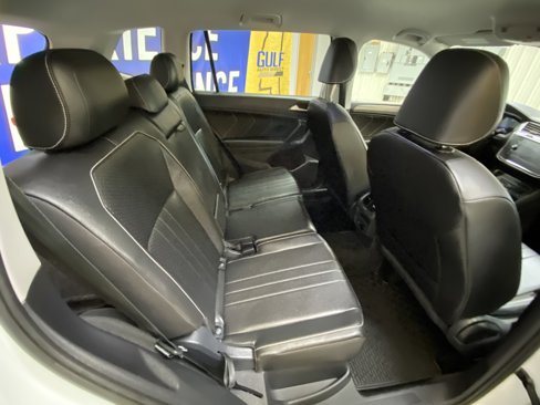 Used 2024 Volkswagen Tiguan SE image 27