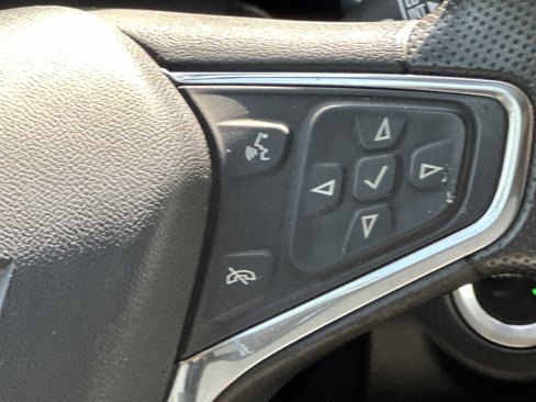 Used 2021 Chevrolet Equinox LS w/ LS Convenience Package image 20