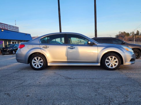 Used 2011 Subaru Legacy 2.5i Premium w/ All-Weather Pkg image 8