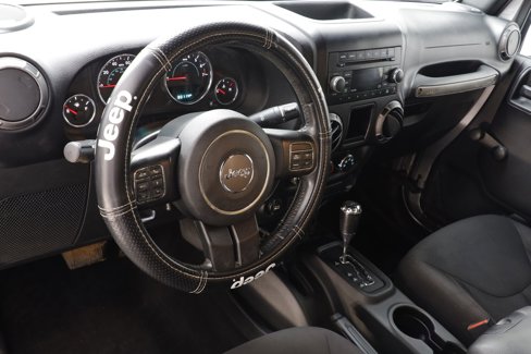 Used 2015 Jeep Wrangler Sport image 9