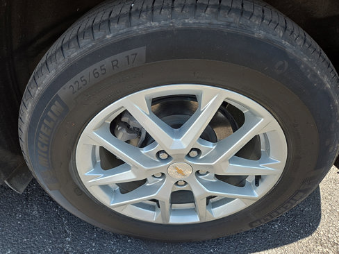 Used 2023 Chevrolet Equinox LT image 11