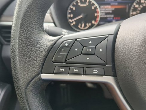 Used 2024 Nissan Altima 2.5 SV image 21