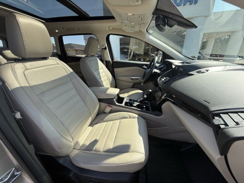 Used 2018 Ford Escape Titanium image 21