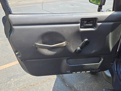 Used 2002 Jeep Wrangler Sport image 16