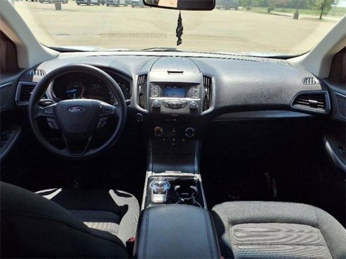 Used 2019 Ford Edge SE image 8