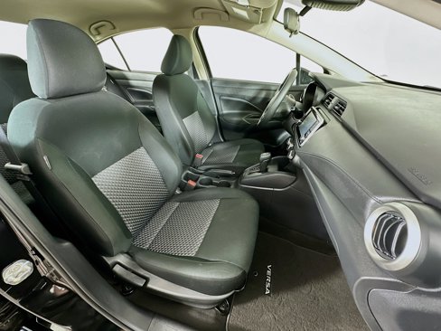 Used 2024 Nissan Versa S w/ Trunk Package image 28