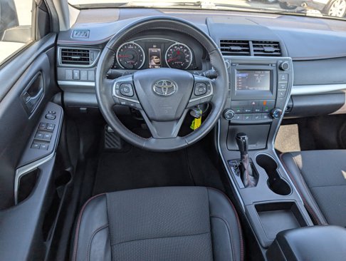 Used 2017 Toyota Camry SE image 8