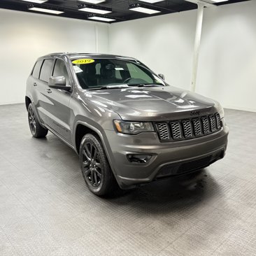 Used 2019 Jeep Grand Cherokee Altitude image 7