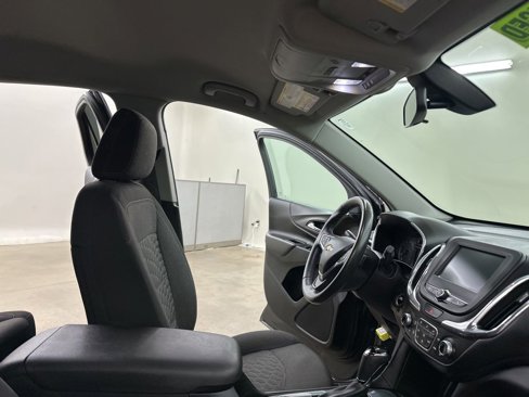 Used 2018 Chevrolet Equinox LT image 21