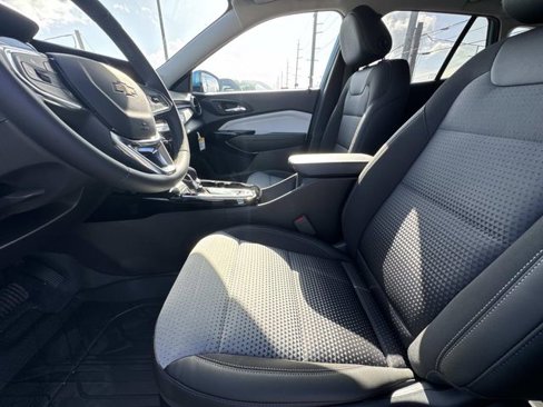 New 2025 Chevrolet Trax LT w/ Driver Confidence Package image 14