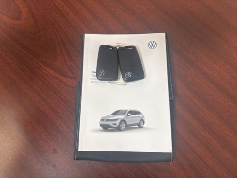 Used 2022 Volkswagen Tiguan SEL R-Line image 29