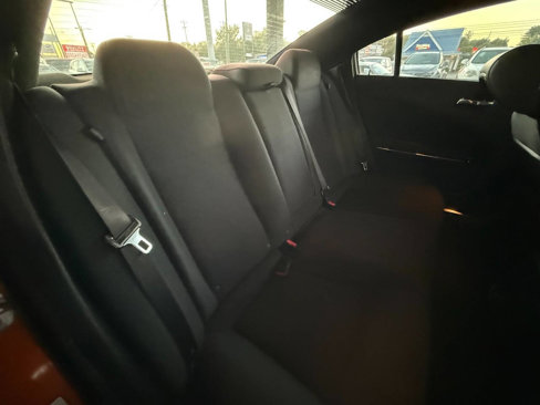 Used 2011 Dodge Charger SE image 17