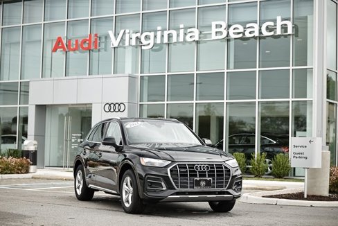 Used 2023 Audi Q5 2.0T Premium w/ Convenience Package image 1