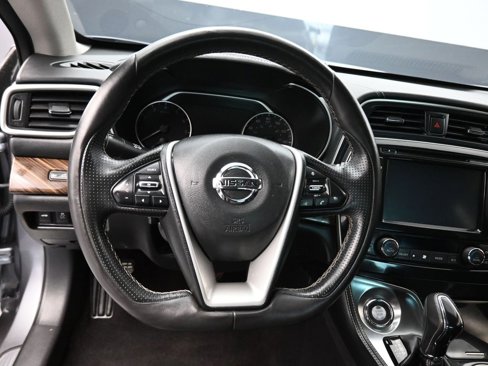 Used 2016 Nissan Maxima Platinum w/ Interior Lighting Package image 14
