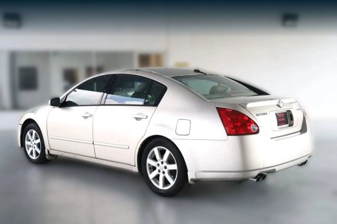 Used 2005 Nissan Maxima 3.5 SL w/ (T05) Navigation System Pkg image 8