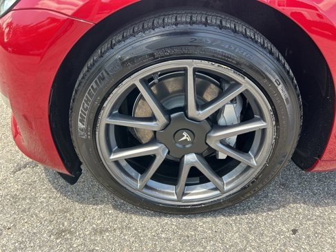 Used 2023 Tesla Model 3 Standard Range image 17
