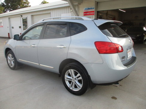Used 2012 Nissan Rogue SV w/ Premium Pkg image 14