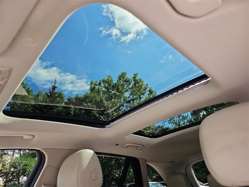 Used 2021 Mercedes-Benz GLC 300 4MATIC image 30