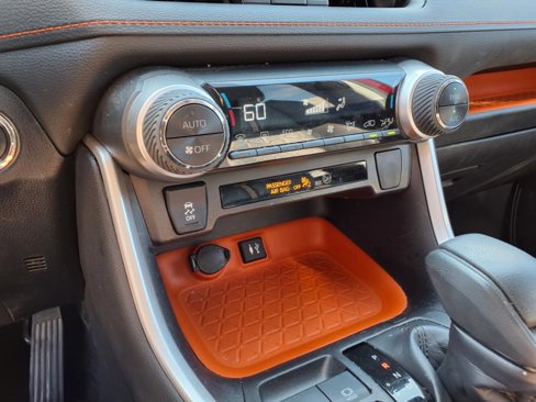Used 2019 Toyota RAV4 Adventure image 18