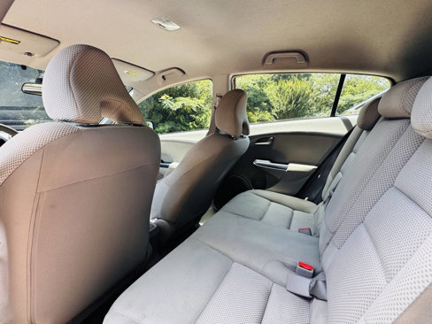 Used 2010 Honda Insight LX image 11