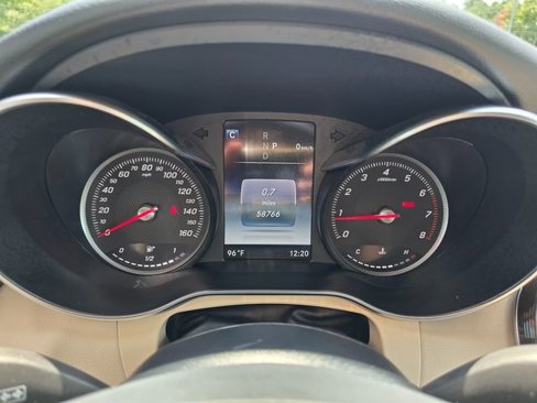 Used 2018 Mercedes-Benz GLC 300 4MATIC image 10