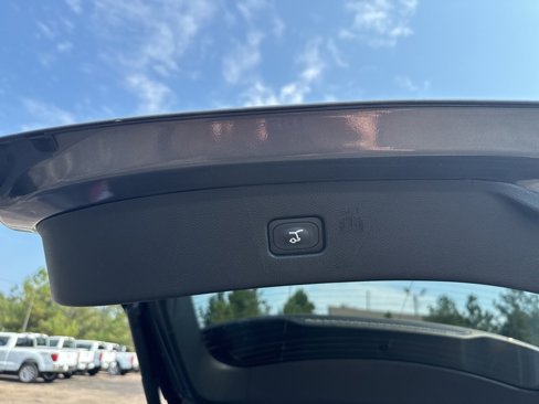 Used 2024 Ford Edge Titanium image 20