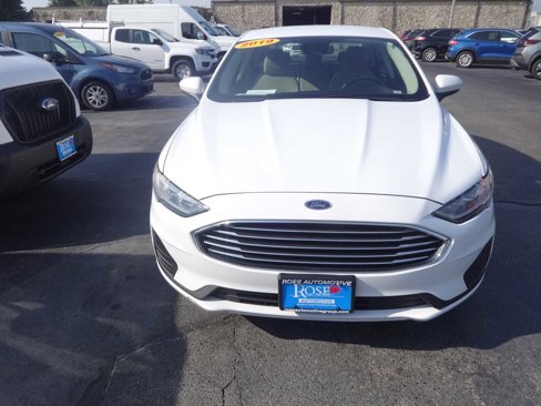 Used 2019 Ford Fusion S image 2