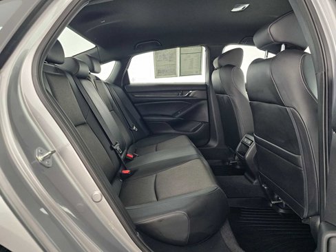Used 2022 Honda Accord Sport image 12