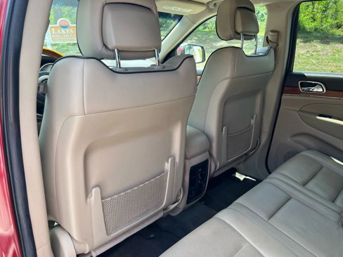 Used 2013 Jeep Grand Cherokee Overland image 21