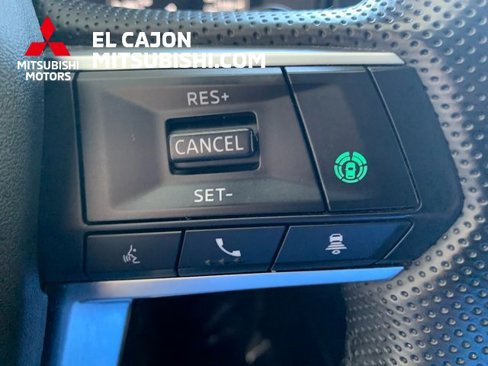 Used 2024 Mitsubishi Outlander SE image 21