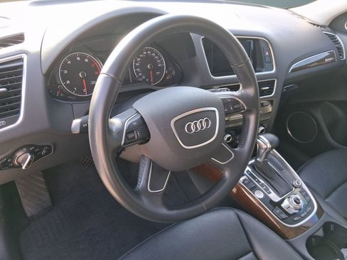 Used 2016 Audi Q5 2.0T Premium Plus w/ Technology Package image 4