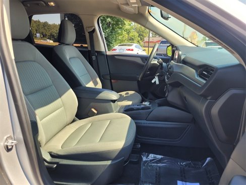 Used 2020 Ford Escape S image 19